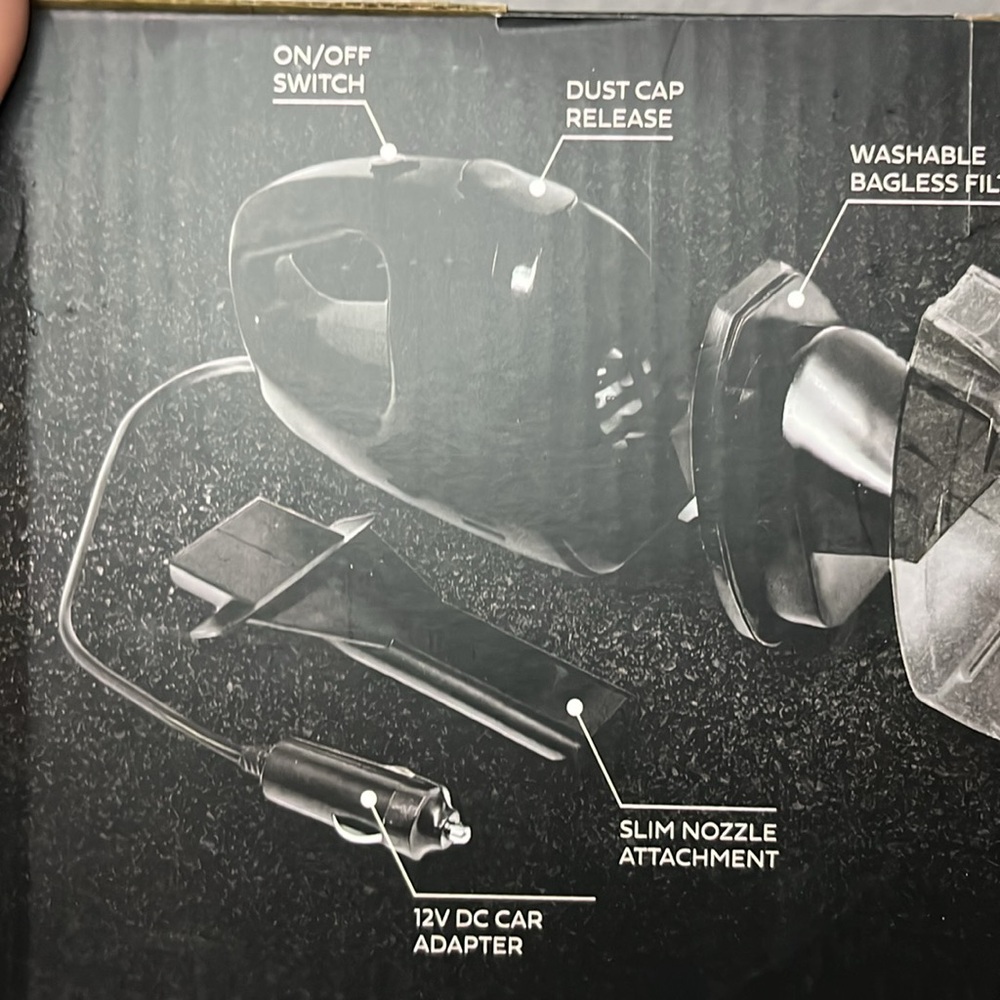 Castrol Portable Vacuum Cleaner- New In Box - Picture 7 of 9